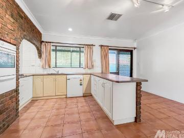 House for sale in Braitling - Equipped kitchen