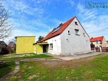 Dom z dużym potencjałem, 3 panele solarne i duża działka