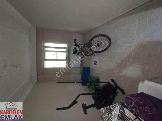 Soma Kardelen Emlak'tan. bir Daire Fiyatına Satılık İki Daire.