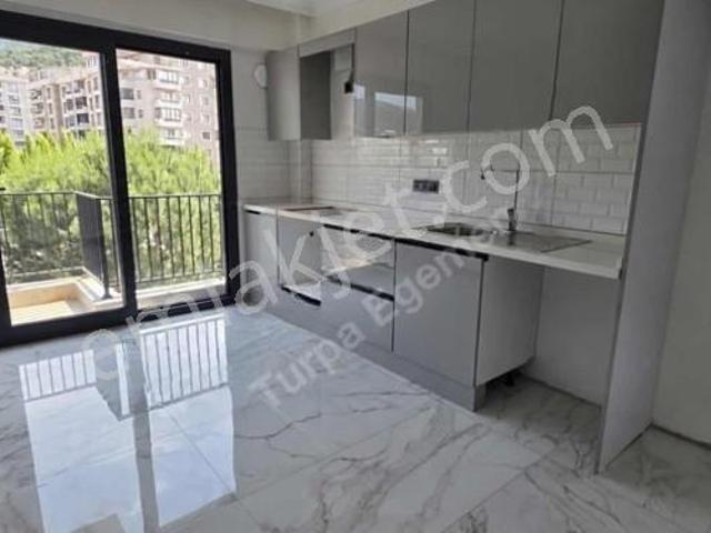 Soma Lale Park 2de Havuz Manzaralı Köşe 3+1 Kiralık Daire