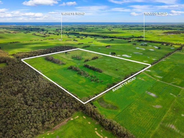 SOME OF OUR REGIONS' FINEST COUNTRY OUTSTANDING RAINFALL/SOIL TYPE COMBINATION 100 ACRES BARRETTS RD, NARINGAL EAST OFF ROLLOS ROAD