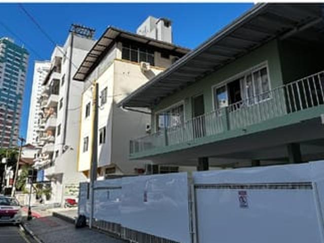 SOMENTE PARA HOMENS Aluguel por Mês em Balneário Camboriú