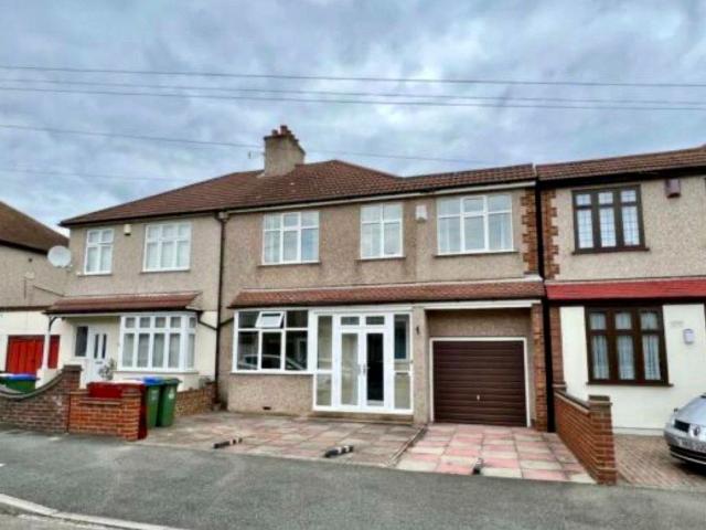 Somerhill Road, Welling DA16, 4 bed semi detached house to rent, £2,500 pcm | PrimeLocation