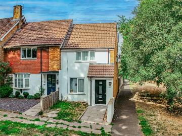 Someries Road, Hemel Hempstead HP1, 3 bed end terrace house to rent, £2,250 pcm | PrimeLocation