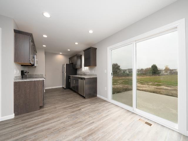 Somerset Townhomes and Villas 3 Bedroom Apartment for Rent at 3115 Carroll Rd, Fort Wayne, IN 46818