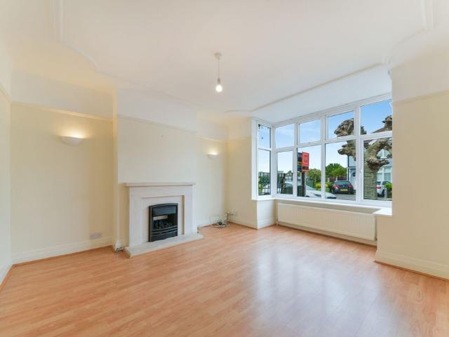 Somerset Avenue SW20, 4 bed property to rent, £2,950 pcm | PrimeLocation