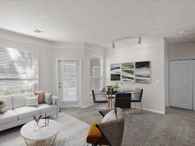 Somerset Oaks Apartment Homes