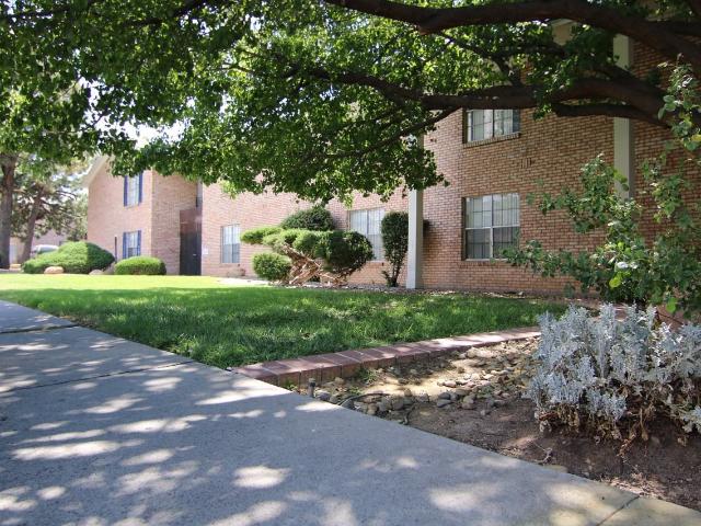 Somerset Park 1 Bedroom Apartment for Rent at 1201 Madeira Dr Se, Albuquerque, NM 87108 South San Pedro