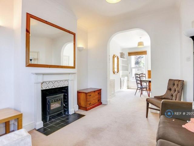 Somerset Road, London, W4 3 bed terraced house to rent £2,750 pcm £635 pw