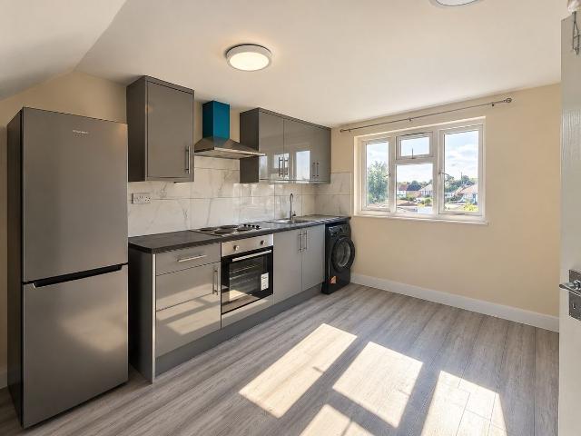 Somerset Road, Southall UB1, 1 bed flat to rent, £1,400 pcm | PrimeLocation
