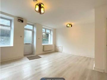 Somerset Street, Abertillery NP13, 3 bed terraced house to rent, £920 pcm | PrimeLocation