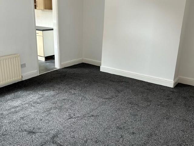 Somerset Street, Sunderland SR3 3 bed terraced house to rent £700 pcm £162 pw