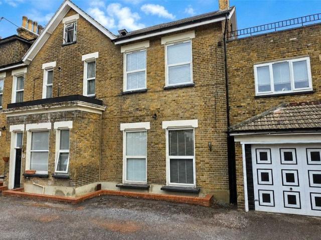 Somertrees Avenue, London SE12, 1 bed flat to rent, £1,450 pcm | PrimeLocation