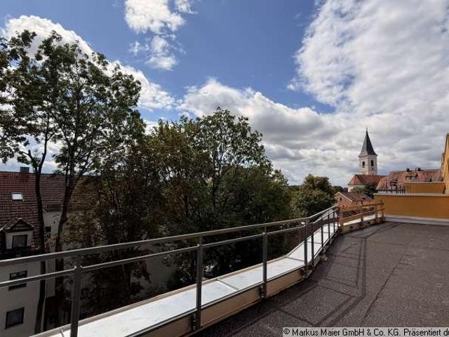 SOMMER SPECIAL* Traumhafte Dachgeschosswohnung mit 3 Dachterrassen