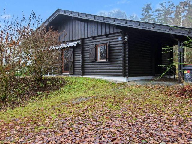 Sommer trifft Freizeitgenuss, fußläufig zum Strandband am Klopeinersee, Holzblockhaus winterfest