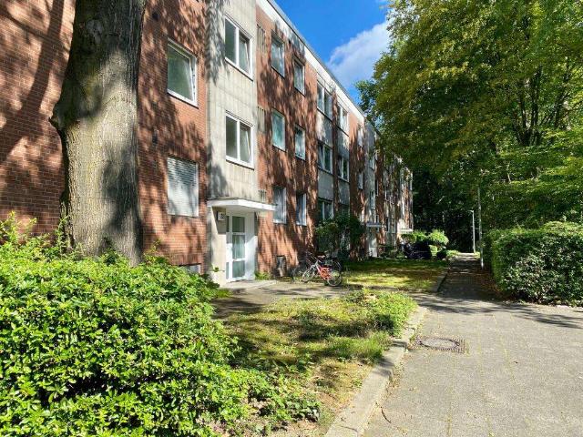 SOMMERAKTION ! Kapitalanlage! 4 Zimmer Wohnung mit Balkon und Keller in Düsseldorf Garath