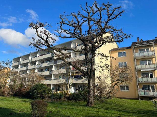Sommeraktion! Provisionsfreie Kapitalanlage!. Vermietete 2 Zimmer Wohnung in Frankfurt Niederrad