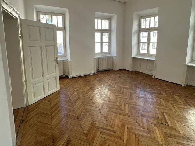 SOMMERHIT 2 ZIMMER mit Küche, saniert,um € 849,59 inkl. BK und MWST