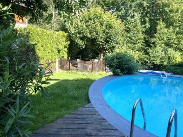 Sommerhit mit Charme zum Toppreis ! gut geschnittene Doppelhaushälfte mit Garten & Pool in Gaaden