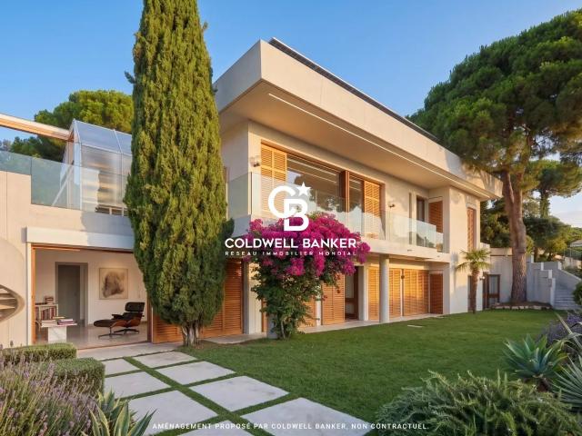 Somptueuse propriété avec vue mer panoramique sur la Méditer. 845m² Vallauris