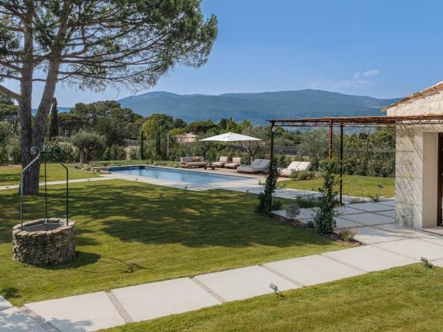 Somptueuse villa en pierre avec vue panoramique et finitions. 290m² Mouans Sartoux