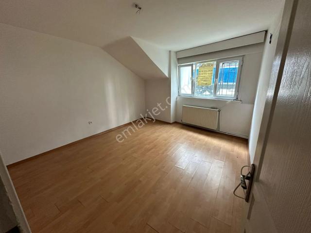 Sonton Gayrimenkul'den Hacıahmet Mahallesi Sokakta 2+1 85m2 Daire