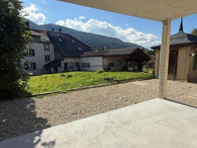 Sonvilier, magnifique appartement de 2.5 pièces au rez avec balcon