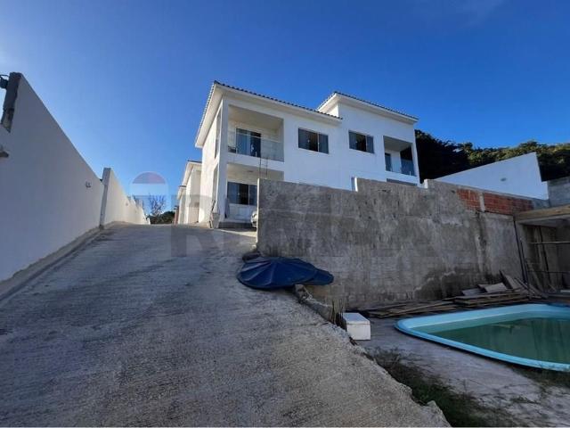 Sonhe Alto: Alugue Casa Nova em Peró, Cabo Frio!