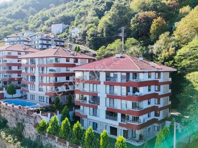 Sönmez'den Güzelyalı Mah. Deniz Manzaralı 187m²3+1 Satılık Daire