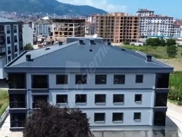 SÖNMEZ'DEN KARŞIYAKA'DA 4 KATLI YENİ BİNADA SATILIK 100 M2 2+1