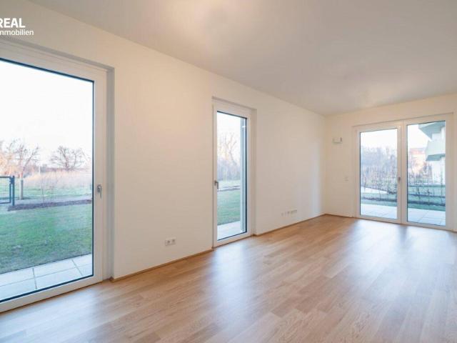 Sonne bis zum Abend Balkon wie ein zweites Wohnzimmer – 2 Zimmer im Projekt Hirschfeld