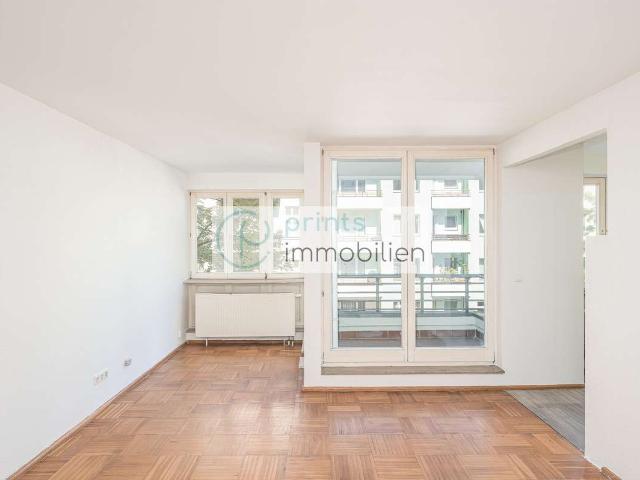 Sonne pur! Vermietete 2 Zi Wohnung mit großem Grundriss, sonnigem Balkon & nur 6 Jahre Sperrfrist!
