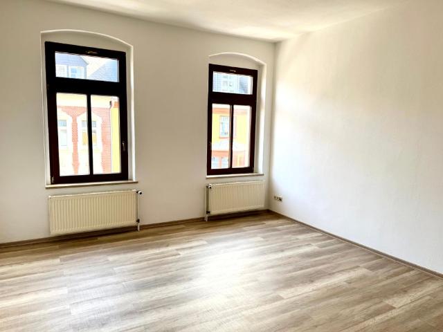 Sonnenberg * Geräumige 2 Zimmer * Wohnküche * Frei