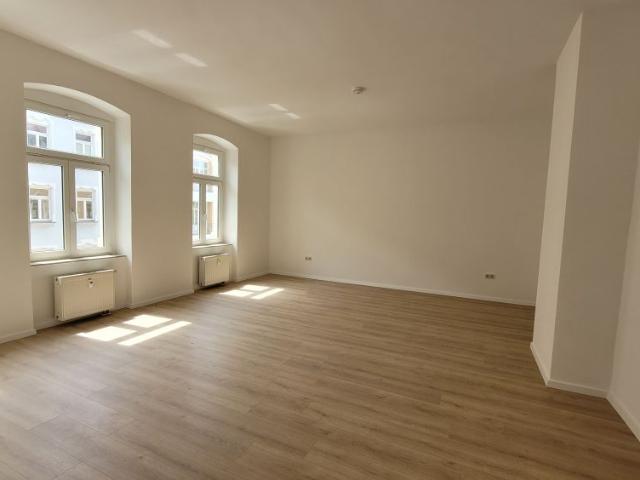 Sonnenberg * Hübsche 2 Zimmer * Großes Wohnzimmer * Frei