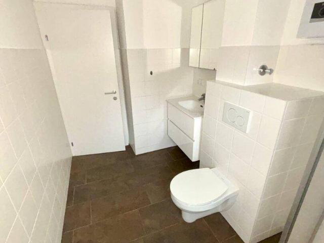 Sonnendurchflutete 2 Zimmer Wohnung mit herrlichem Grünblick im beliebten Münichholz – hochwertig saniert, mit modernem Wohlfühlbad, praktischen Wohnräumen und perfekter Anbindung!