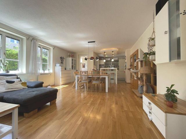 Sonnendurchflutete Garten Maisonette mit Terrasse in begehrter Lage inkl. Heiz und Warmwasserakonto