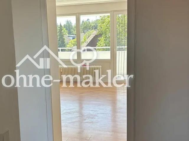 Sonnendurchflutete große 2 Zimmerwohnung mit Balkon im Grünen