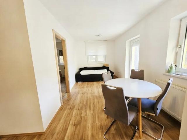 Sonnendurchflutete Wohnung mit heimeliger Terrasse sucht neue Mieter!