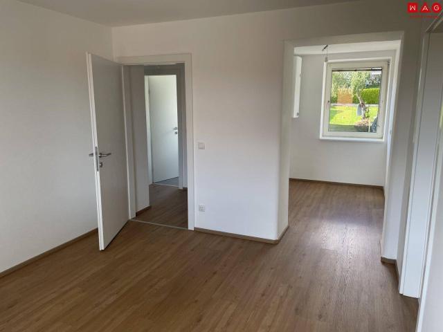 Sonnendurchflutete und ruhige Wohnung im 1. Obergeschoss !