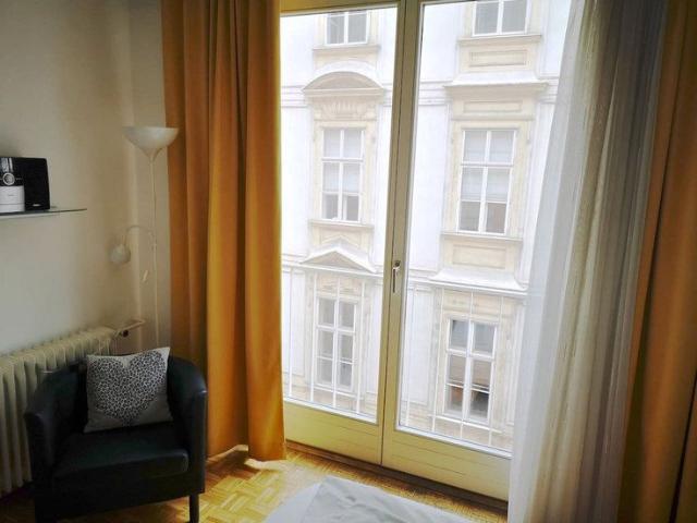 Sonnenfelsgasse 7