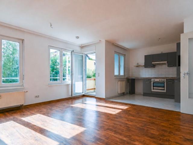 SONNENGARTEN GLIENICKE WOHNEN IM EG MIT BALKON UND EINBAUKÜCHE