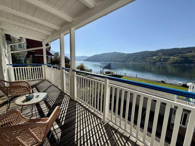 SONNENLICHT, SEE, LEBENSGEFÜHL AUSSERGEWÖHNLICHE WOHNUNG AM MILLSTÄTTER SEE!