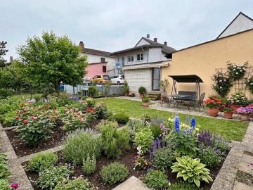 Sonnenparadies Einfamilienhaus mit Ausbaupotential