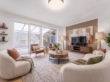 Sonnenseite des Lebens: Reihenendhaus mit Südgarten, Terrasse und Photovoltaik in Remscheid