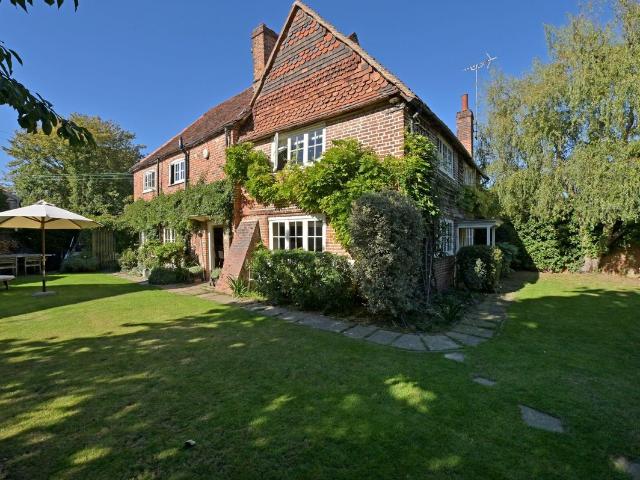 Sonning Eye, Reading, Oxfordshire RG4, 4 bed detached house to rent, £3,995 pcm | PrimeLocation