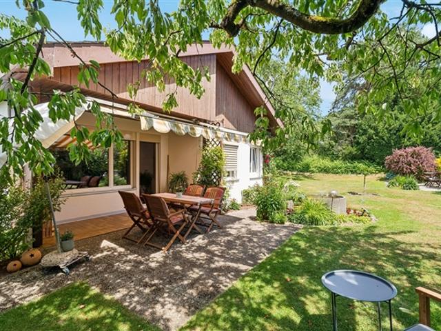 Sonnig gelegenes Einfamilienhaus mit Umschwung an ruhiger Lage