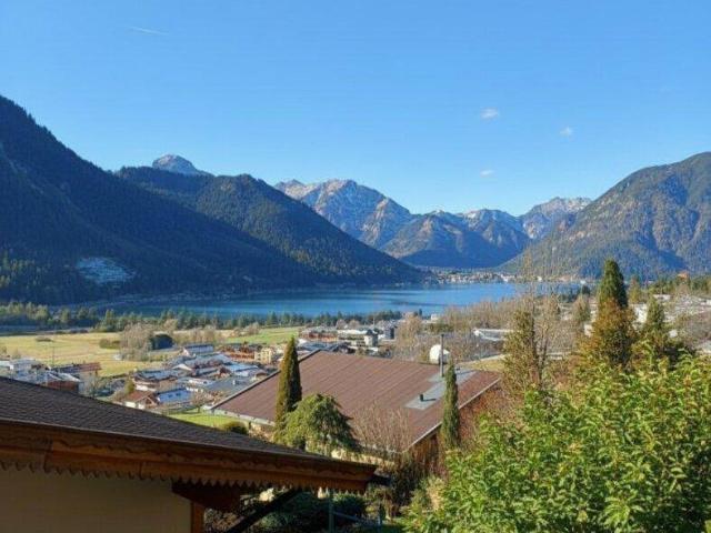 Sonnig gelegenes Gästehaus mit Achenseeblick