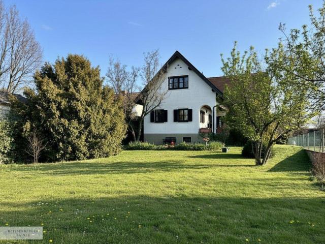 SONNIG, FLEXIBEL, TOLLER GARTEN / WOHNEN AM SEEGRUND / GROSSES GRUNDSTÜCK MIT TEILUNGSPOTENTIAL