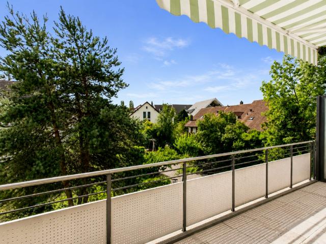 SONNIG WOHNEN MIT BLICK INS GRÜNE UND SEENÄHE