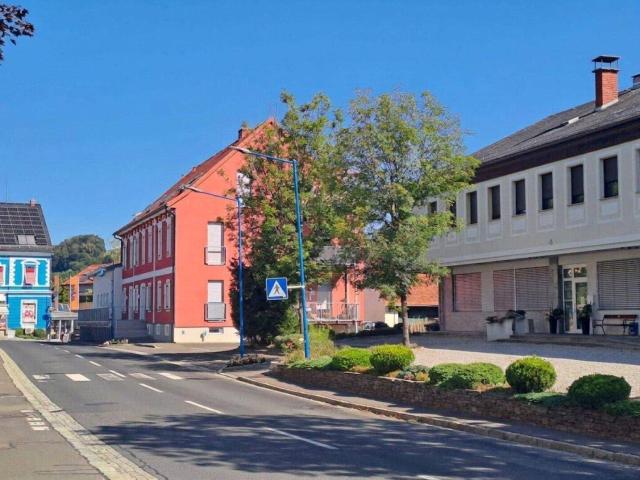 Sonnige Maisonette in zentraler Ortslage, 6ZI mit Loggia & Doppelgarage